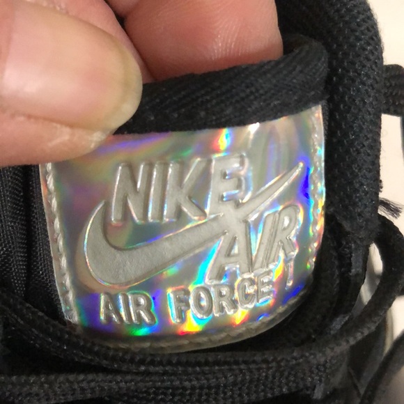 Nike Air Force Sneakers. Youth size 5Y - Picture 4 of 7